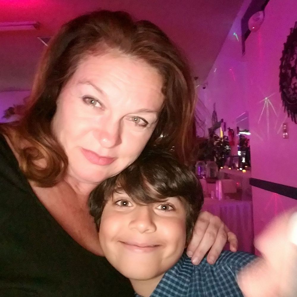 Meet your Posher, Meshelle